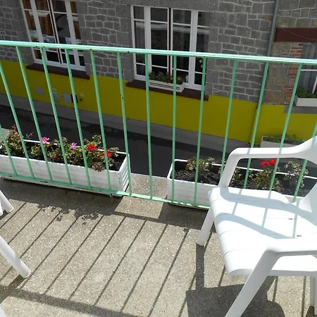 A L'Abri Des Vents Bed & Breakfast Saint-Jean-le-Thomas Exterior photo