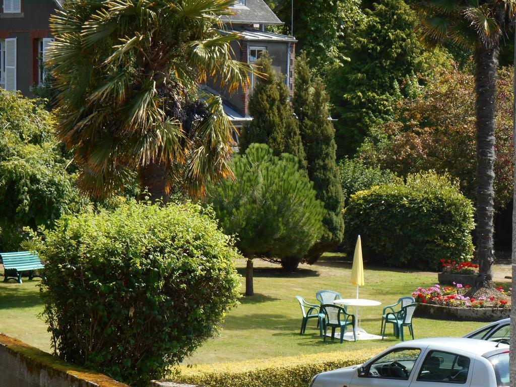 A L'abri Des Vents Bed & Breakfast 3*